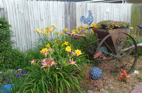 Miniature hamper baskets Crafts <strong>Garden</strong> Crop Storage Decorative. . Craigslist reno farm and garden